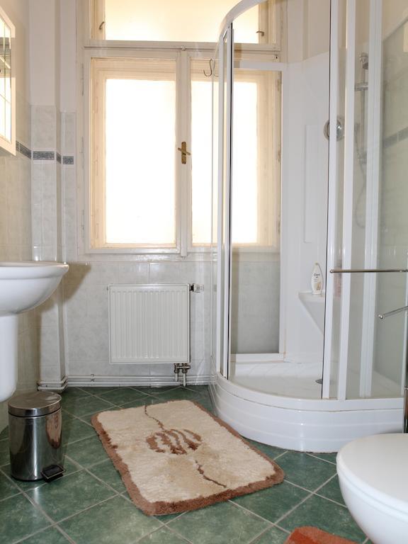 7K - Apartmany Lazenska Karlovy Vary Room photo